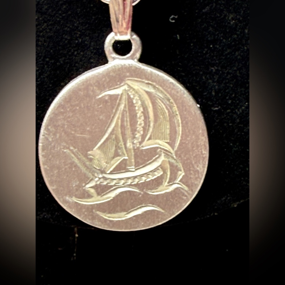 Scrimpewter Sailboat Round Pendant Necklace Nautical Ocean Scene Pewter Chain - Picture 2 of 5